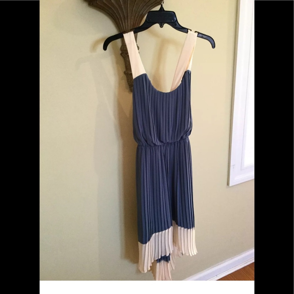 Jessica Simpson pleated blue high low dress size 4